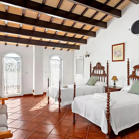 Juana Blanes Cala'N Blanes (Menorca)