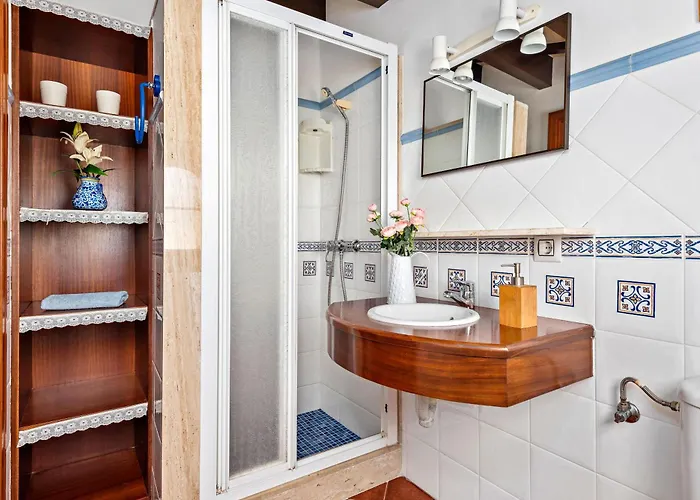 Juana Blanes Cala'N Blanes (Menorca)