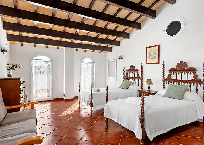 Juana Blanes Cala'N Blanes (Menorca)